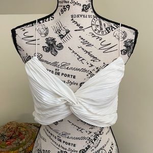 NWT Forever 21 Cream Twist Front Crop Top SZ L